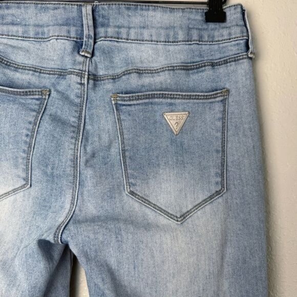 Guess Sienna curvy fit medium rise curvy skinny distressed jeans 27 - Picture 9 of 13